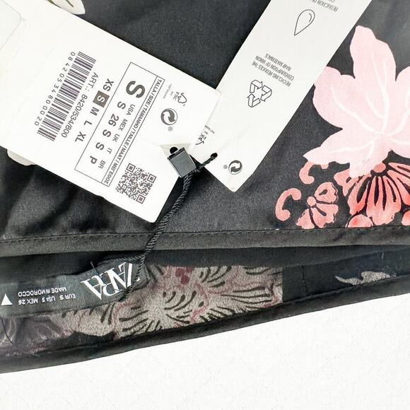 Zara Printed Asian Style Flower Patterned A Line Skirt Blogger Fav Size S NWT - Picture 3 of 7